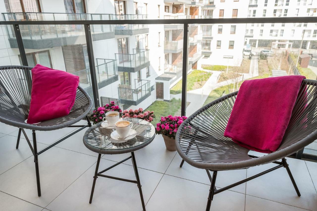 Raya Mansion Warsaw